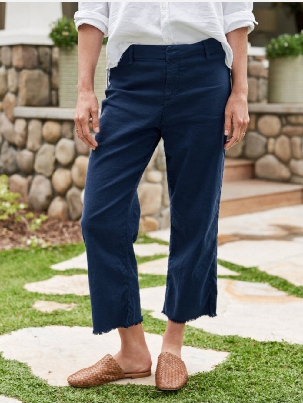 Frank & Eileen Kinsale Navy Italian Cotton Linen Raw Hem Cropped Trousers 4